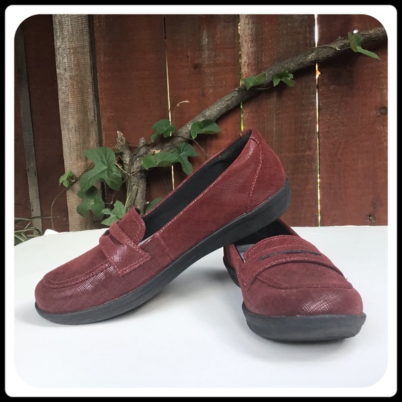 clarks cloudsteppers loafers